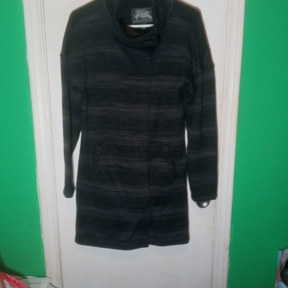 Roots Grey Trench Coat - Picture 8 of 10